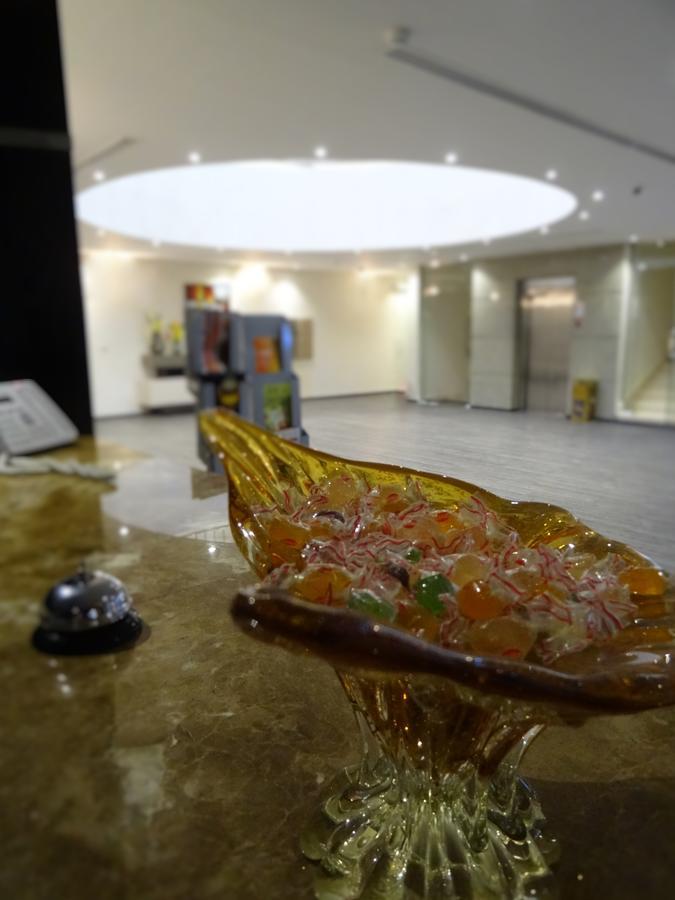 Dar Hashim Hotel Suites - Al Sahafa Riyadh Bagian luar foto